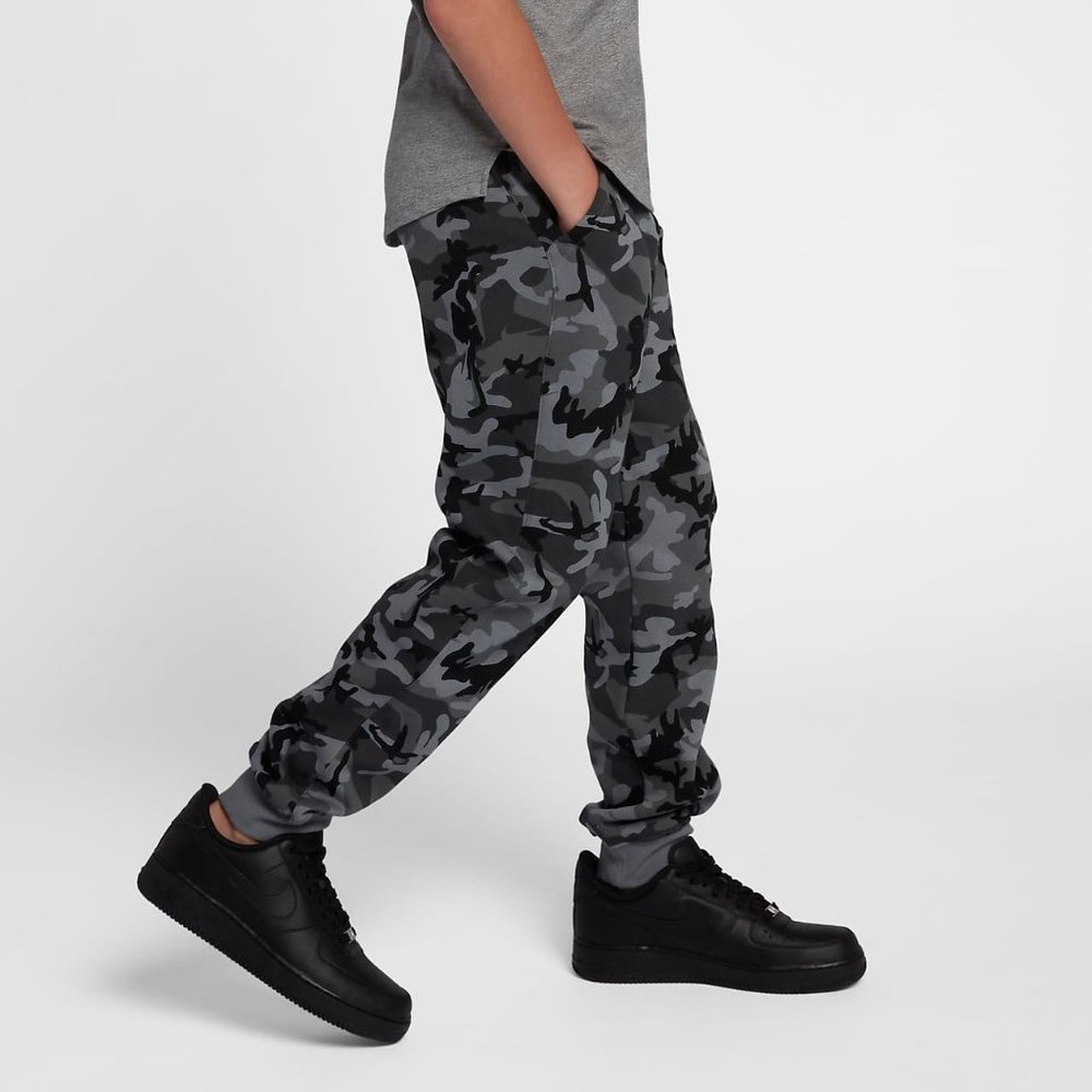 Nike Sportswear Camo Club Fleece Pants - Boys